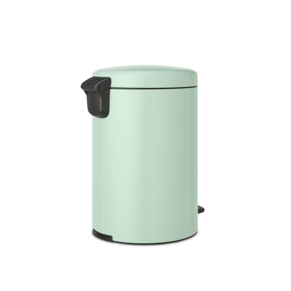 Jade Green Round Plastic Step-On Trash Can, 5.3 Gallon