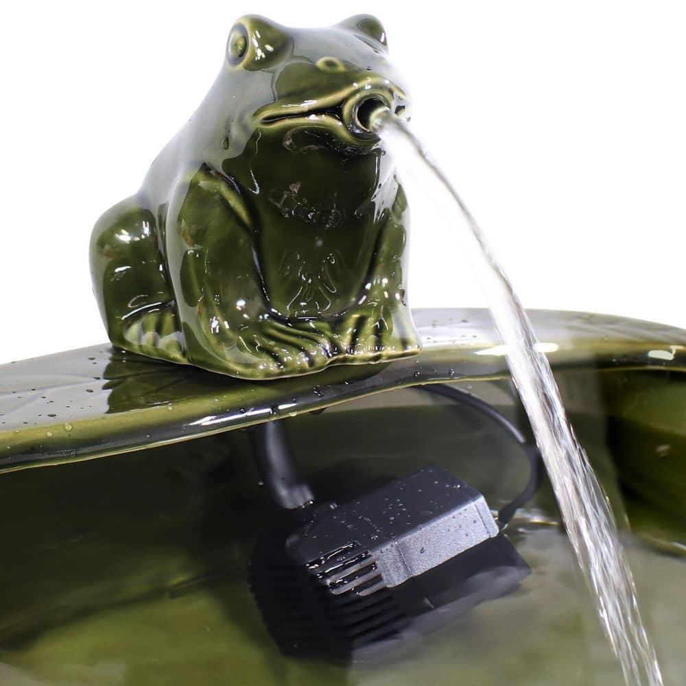 Sunnydaze Outdoor Solar Powered Ceramic Spitting Frog Water Fountain with Submersible Pump - 7" - Green