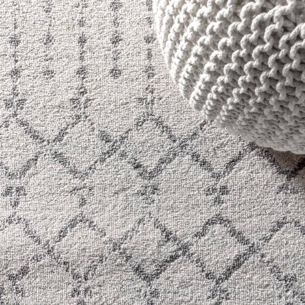 4'x6'Oval Moroccan HYPE Boho Vintage Diamond Area Rug, Cream/Gray - JONATHAN Y