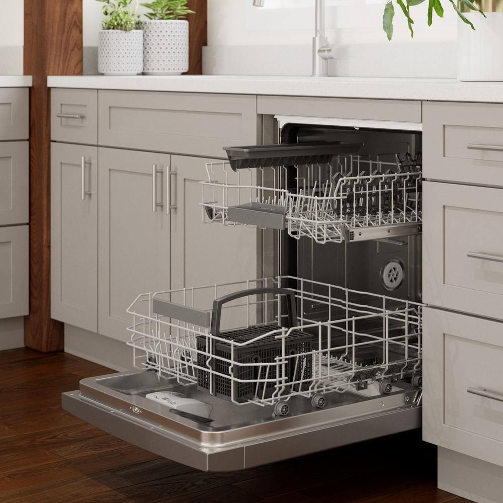 Bosch SGE53C55UC 300 Series 24" ADA Front Control Smart Built-In Dishwasher with Home Connect and 46 Dba