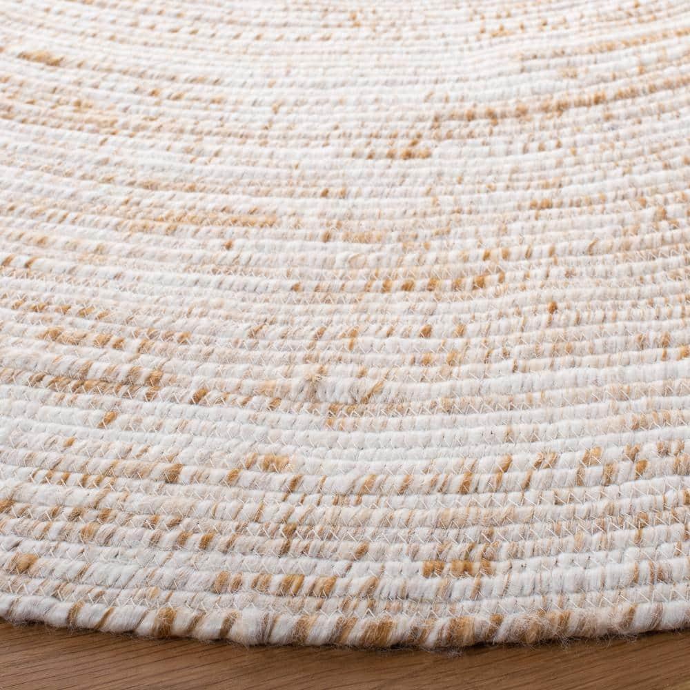 Braided BRD452 Hand Woven Indoor Area Rug - Beige - 5' Round - Safavieh