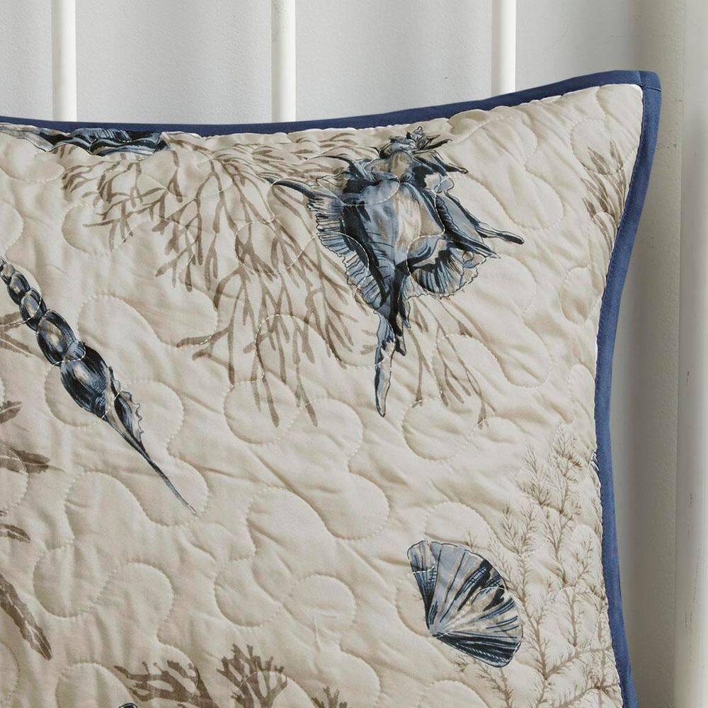 Bayside Quilt Set with Throw Pillows