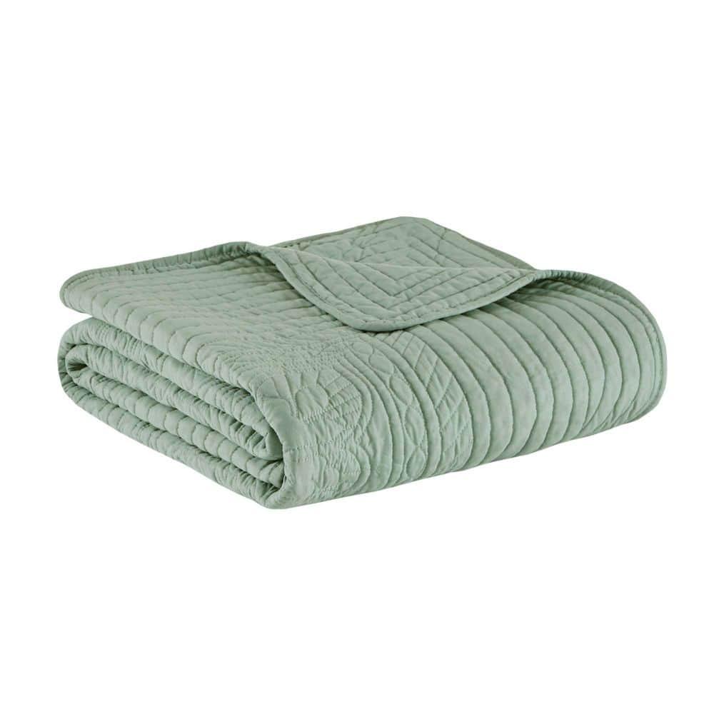 Madison Park Journey Oversized Quilted Throw with Scalloped Edges
