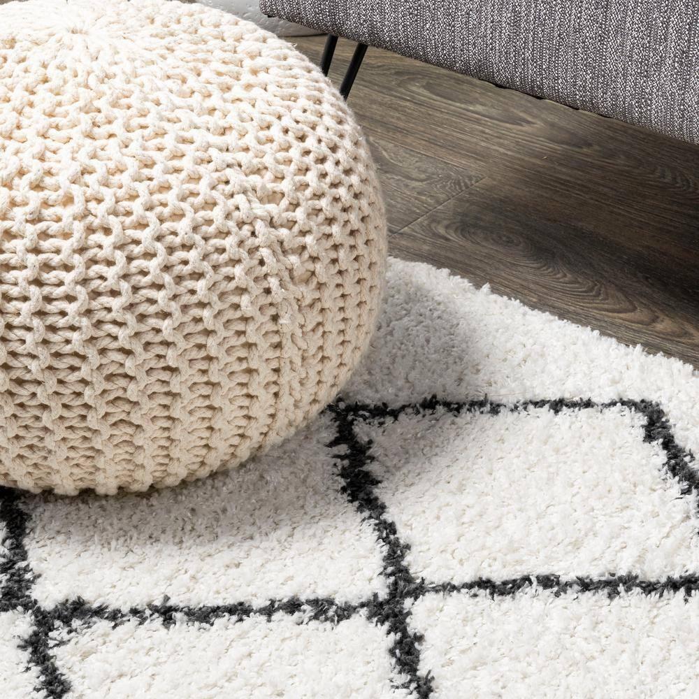 5'x8' Cami Moroccan Style Diamond Shag Area Rug, White - JONATHAN Y