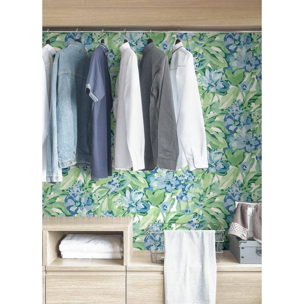 Caroline et Bettina Belles Fleurs Peel & Stick Floral Roll