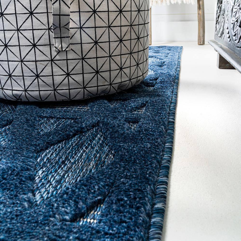 8'x10' Talaia Neutral Geometric Indoor/Outdoor Area Rug, Navy - JONATHAN Y