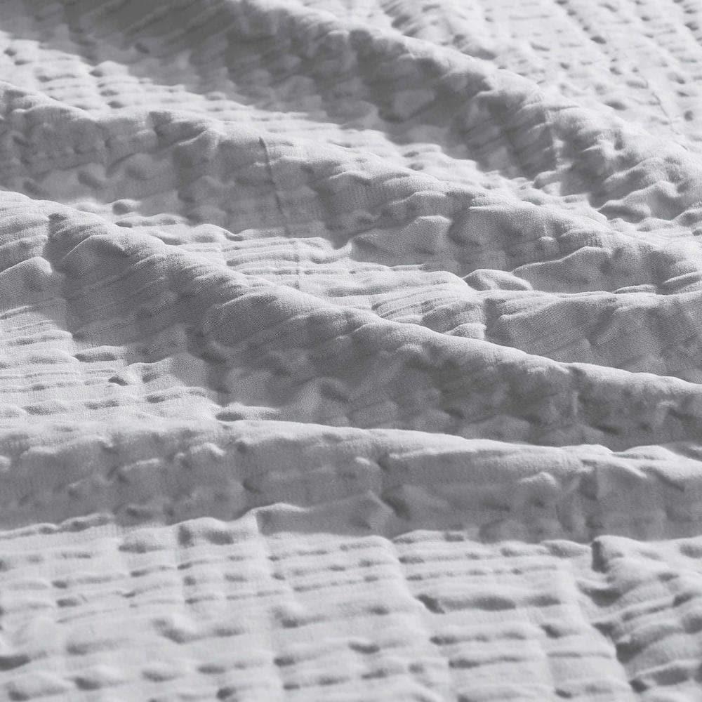 Kenneth Cole Serenity Wavy Lines Grey 3 Piece Comforter Set- Full/Queen