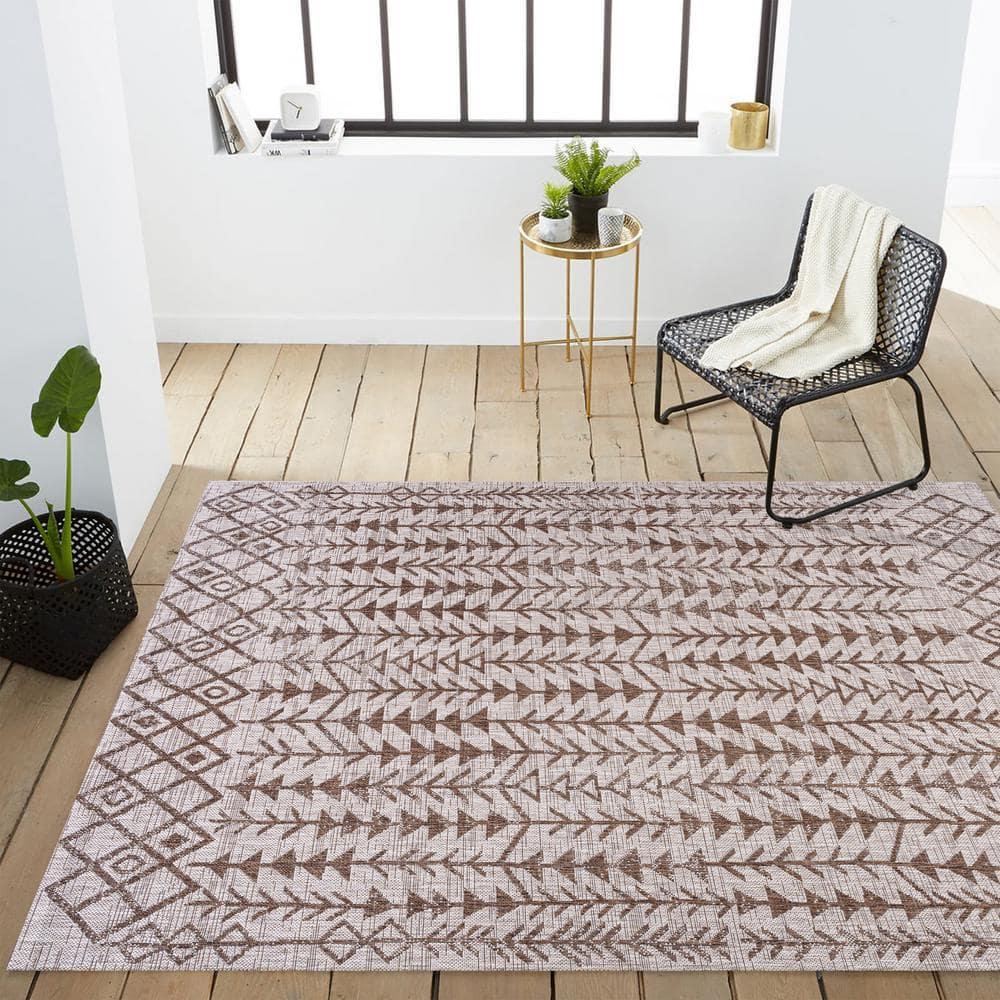 5'x8' Tokay Bohemian Geometric Indoor/Outdoor Area Rug, Beige/Brown - JONATHAN Y