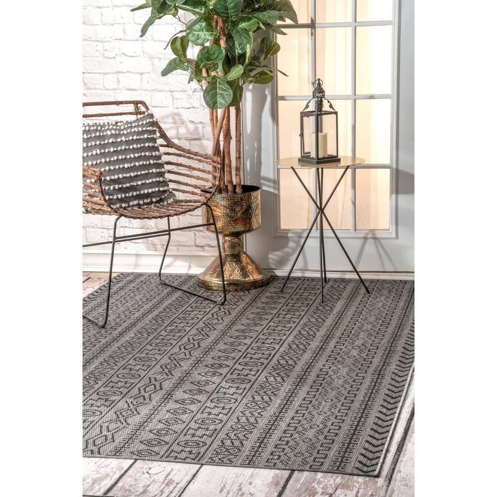 Nuloom Indoor and Outdoor Jamie Area Rug, 6' 3" x 9' 2", Gray