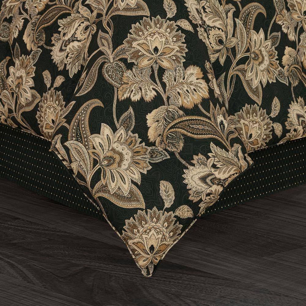 Royal Court Montecito Comforter Set