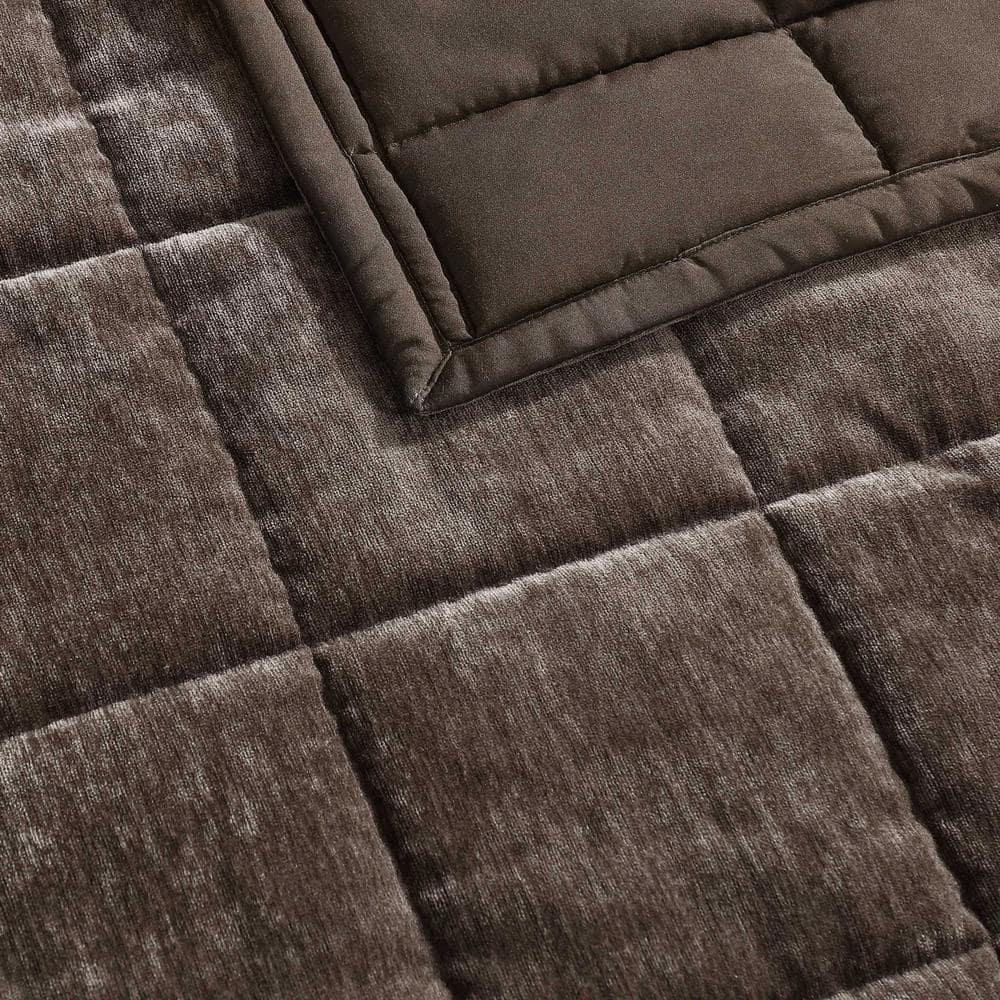 Chocolate Brown Reversible Queen Chenille Quilt Set with Pillowcases