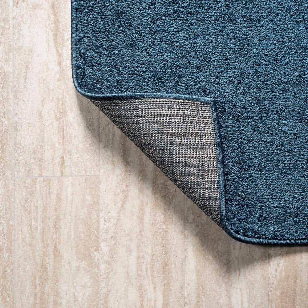 5'x8' Haze Solid Low-Pile Area Rug, Navy - JONATHAN Y