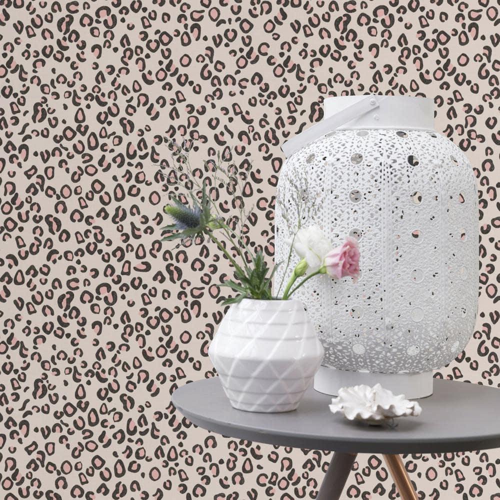 Rasch Damisa Mustard Leopard Print Unpasted Vinyl Wallpaper, 20.5-in by 33-ft, 56.4 sq. ft.