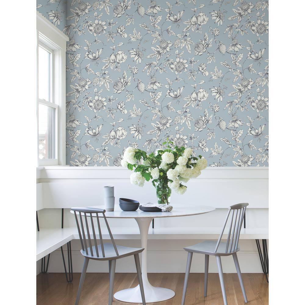 Passion Flower Toile Floral Wallpaper