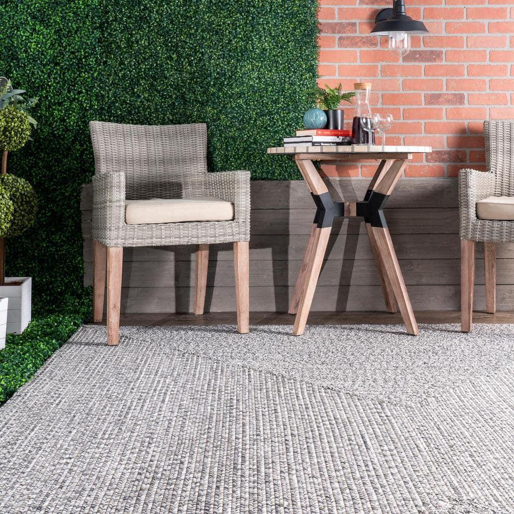 nuLOOM Wynn Braided Indoor/Outdoor Salt And Pepper 8' Casual Square Rug