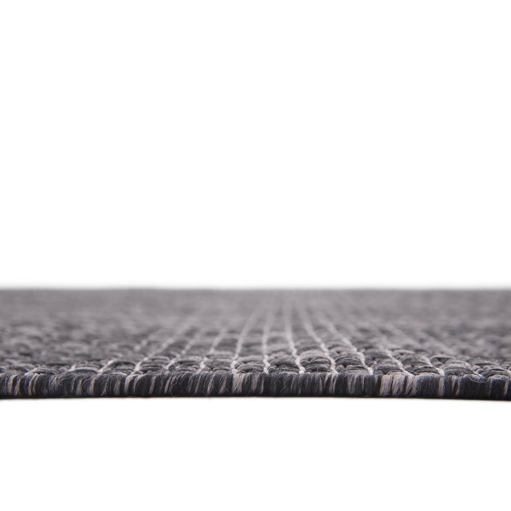 Unique Loom 5' 1 x 8' 0 Rectangle Indoor/Outdoor Solid Black Area Rug