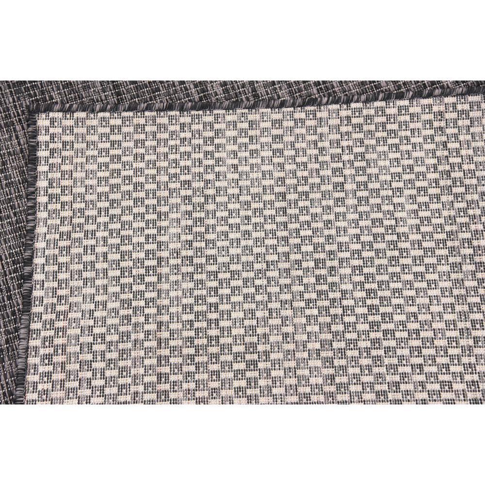 Unique Loom 5' 1 x 8' 0 Rectangle Indoor/Outdoor Solid Black Area Rug