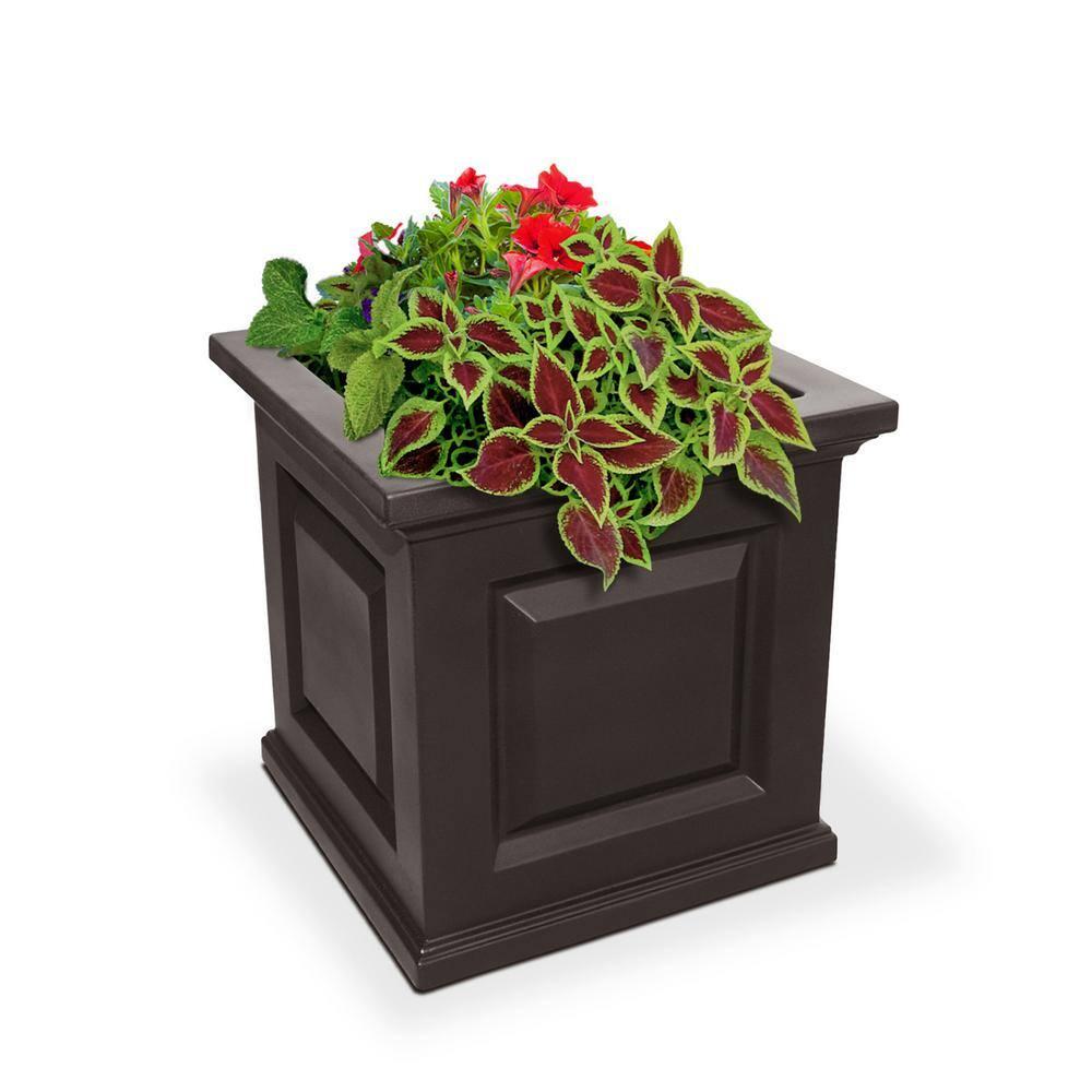 Mayne Inc. Nantucket Square Resin Planter Box with Water Reservoir
