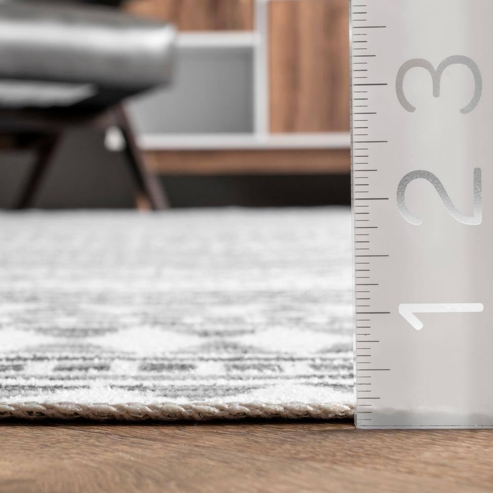 Nuloom Kira Pet Friendly Machine Washable Geometric Area Rug, 5' x 8', Grey