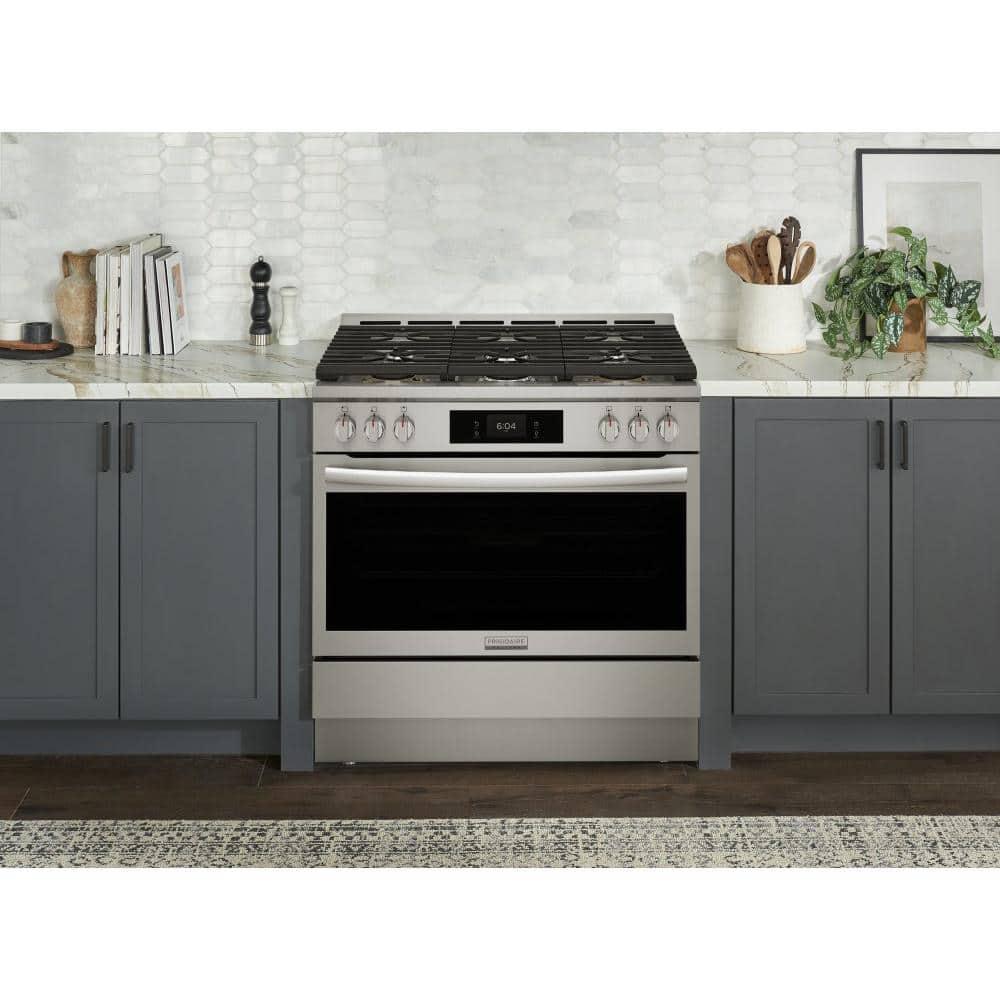 Frigidaire Gallery Frigidaire Gallery 30" 4.6 Cubic Feet Smart Dual Fuel Free Standing Range with 6 Burners GCFD3661AF