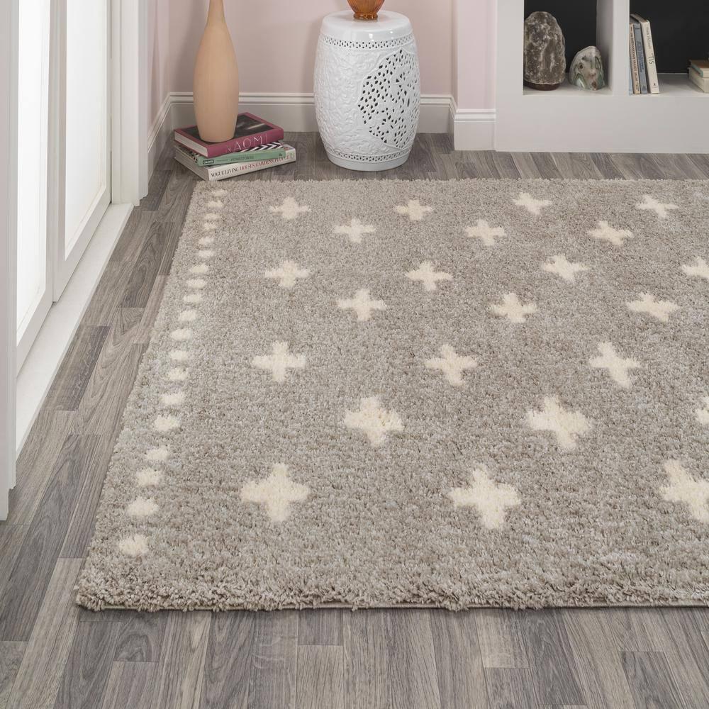 JONATHAN Y Cristo Berber Geometric Shag Gray/Ivory 3 ft. x 5 ft. Area Rug