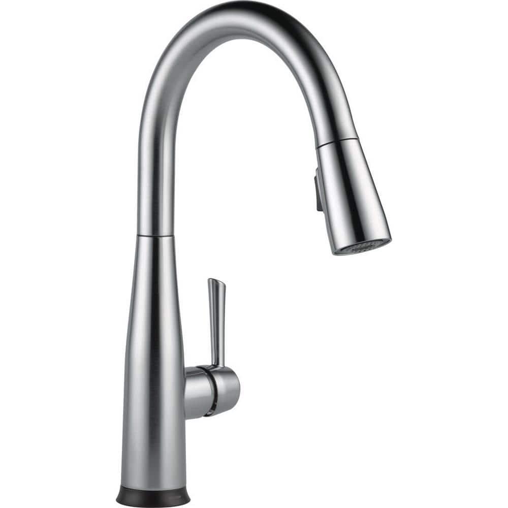 Essa Pull Down Single Handle Kitchen Faucet with MagnaTite Docking and Touch2O Technology