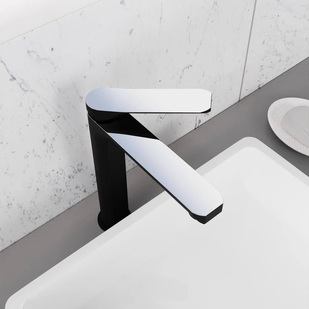 Single-Hole Single-handle Bathroom Faucet with Drain Assembly