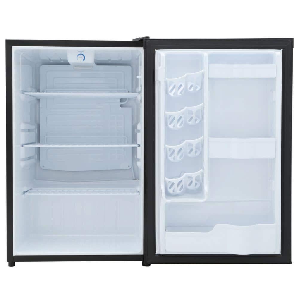 Danby Danby 4.4 cu. ft. Freestanding Compact Fridge