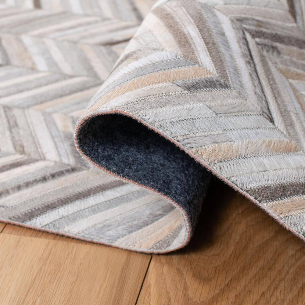 Studio Leather STL802 Hand Woven Area Rug - Ivory/Grey - 4'x6' - Safavieh.