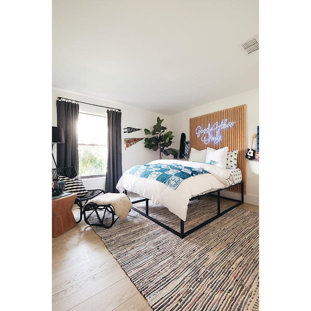 Rag Area Rug RAR125 Hand Woven Area Rug - Ivory/Multi - 6'x6' - Safavieh.