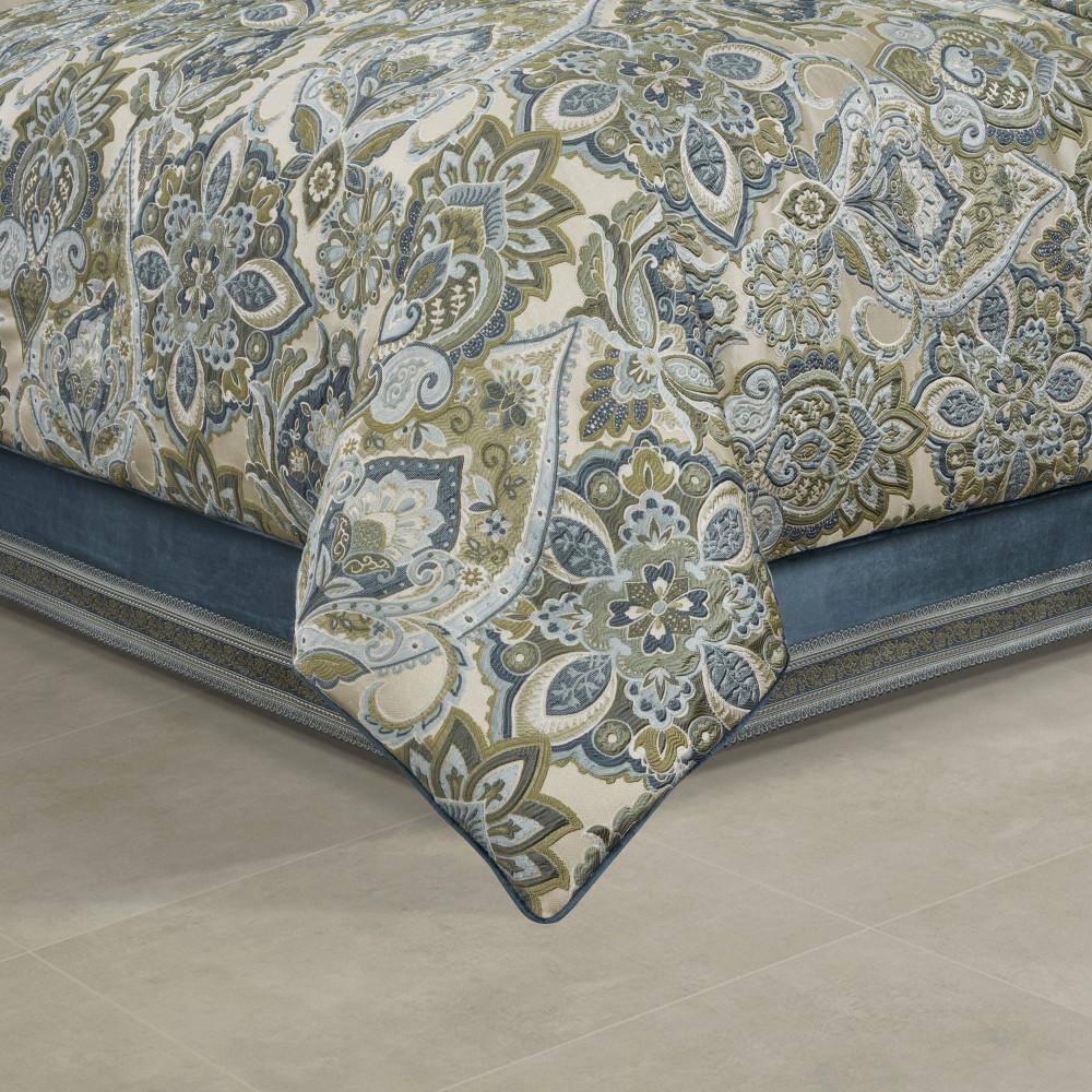 Five Queens Court Anzalone Comforter Set