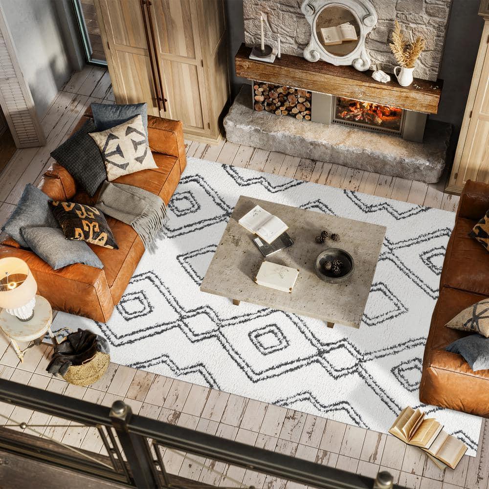 3'x5' Deia Moroccan Style Diamond Shag Area Rug, White/Black - JONATHAN Y