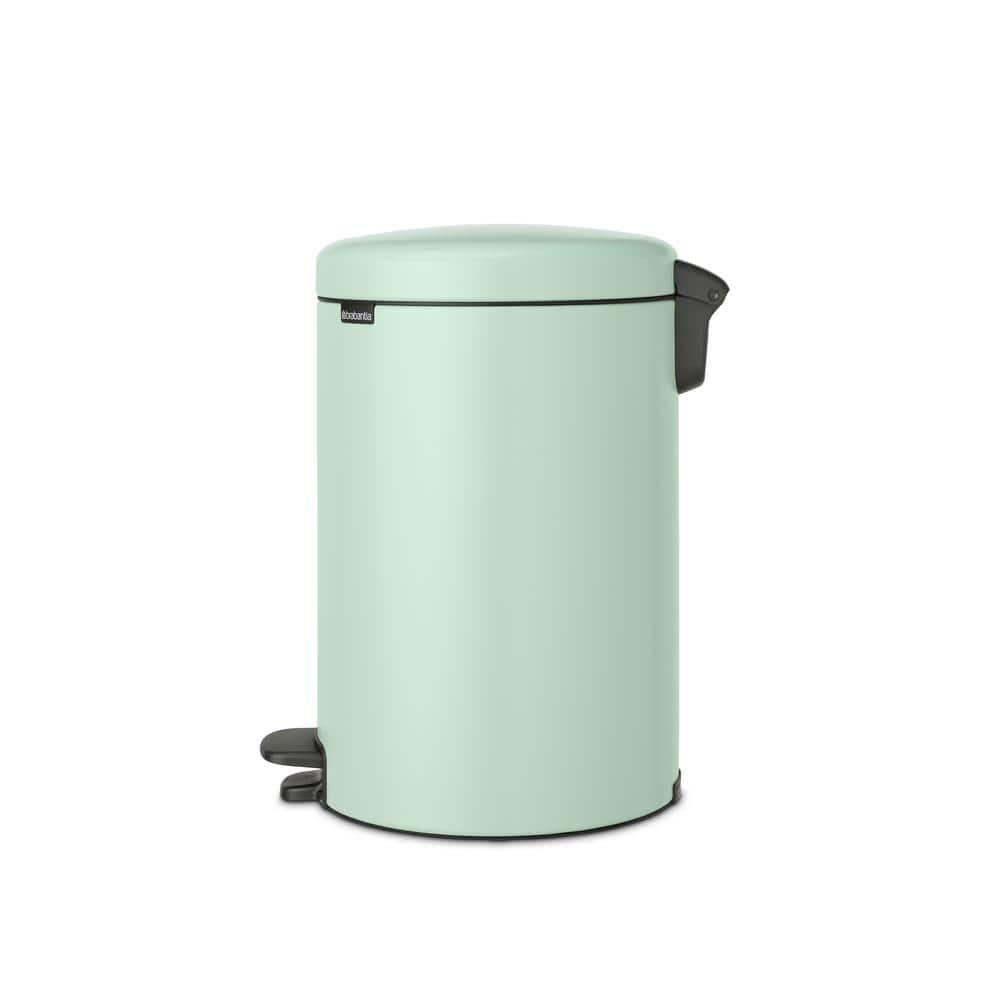 Jade Green Round Plastic Step-On Trash Can, 5.3 Gallon