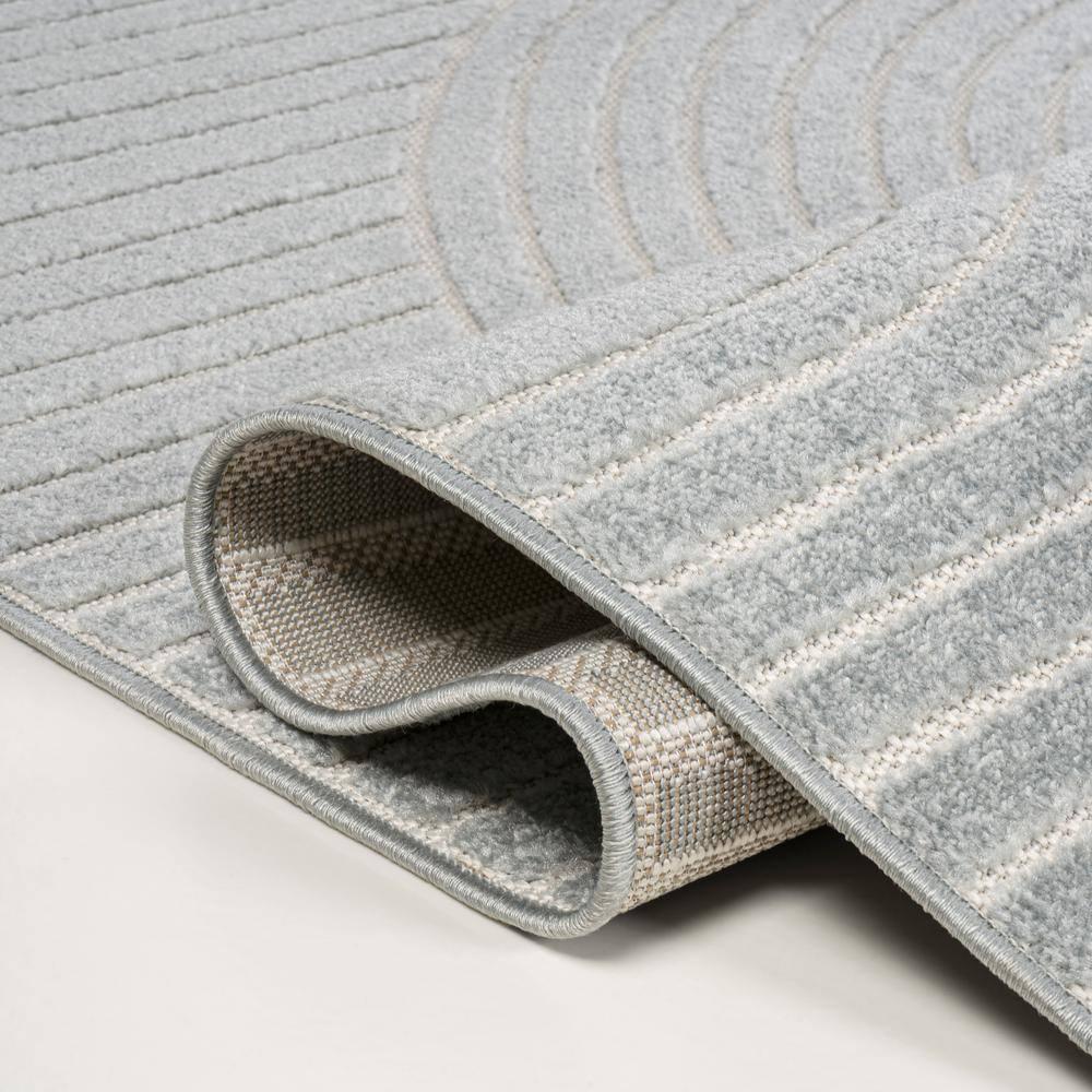 JONATHAN Y Hallie High-Low Minimalist Curve Geometric Light Blue/Cream 4 ft. x 6 ft. Indoor/Outdoor Area Rug