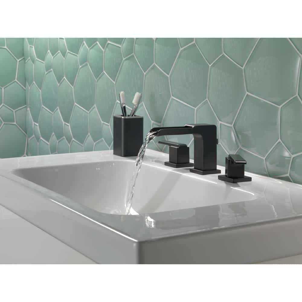 Ara Widespread Bathroom Faucet with Drain Assembly and DIAMOND Seal Technology