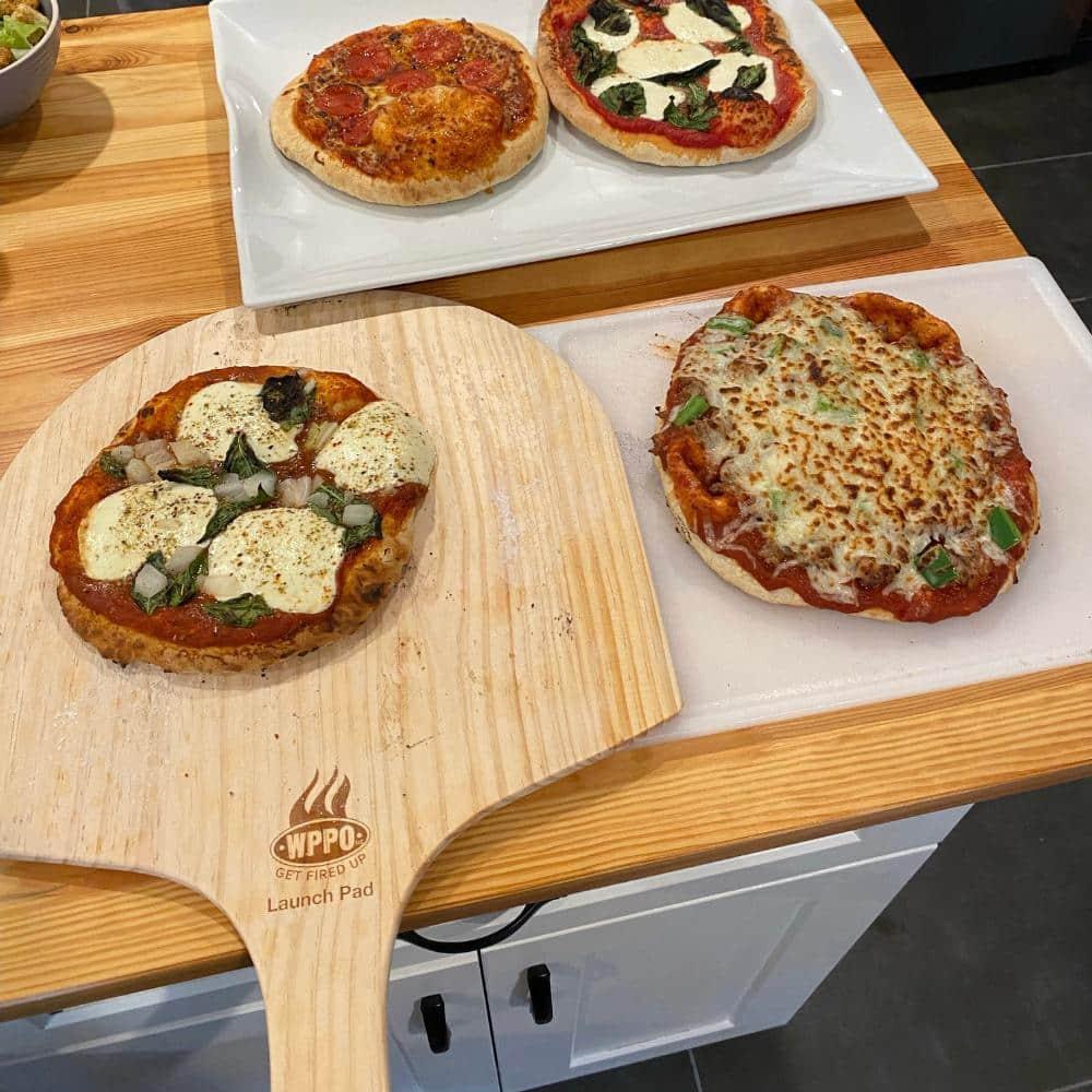 WPPO WKE-01-BLK Le Peppe Portable Wood Fired Pizza Oven, Black