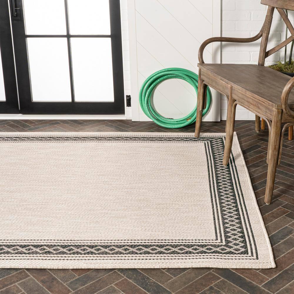 5' x 8' Lucia Classic Diamond Border Indoor/Outdoor Area Rug, Cream/Black - JONATHAN Y