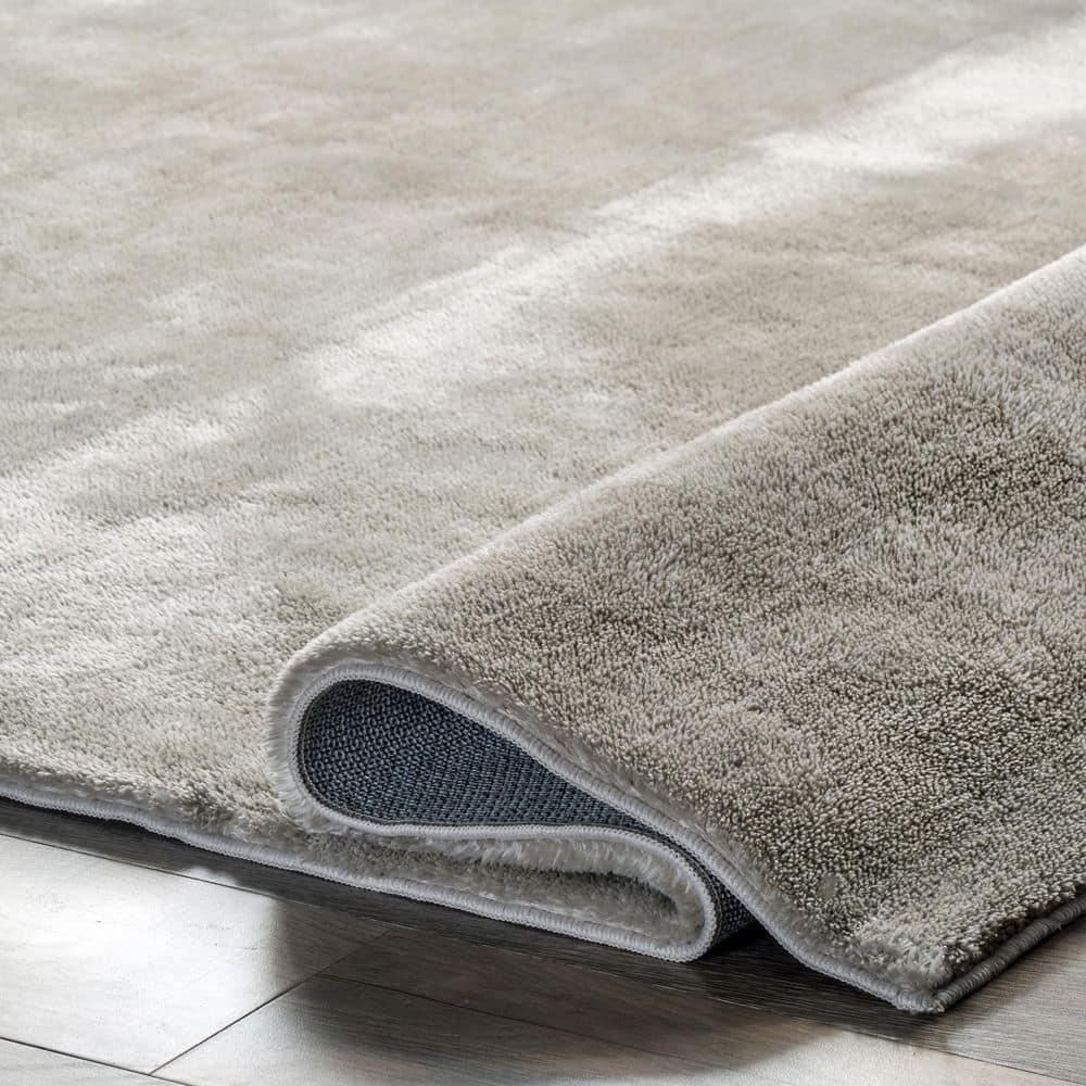 Nuloom Loni Cozy Plush Solid Pet Friendly Premium Machine Washable Shag Area Rug, 5' x 8', Beige
