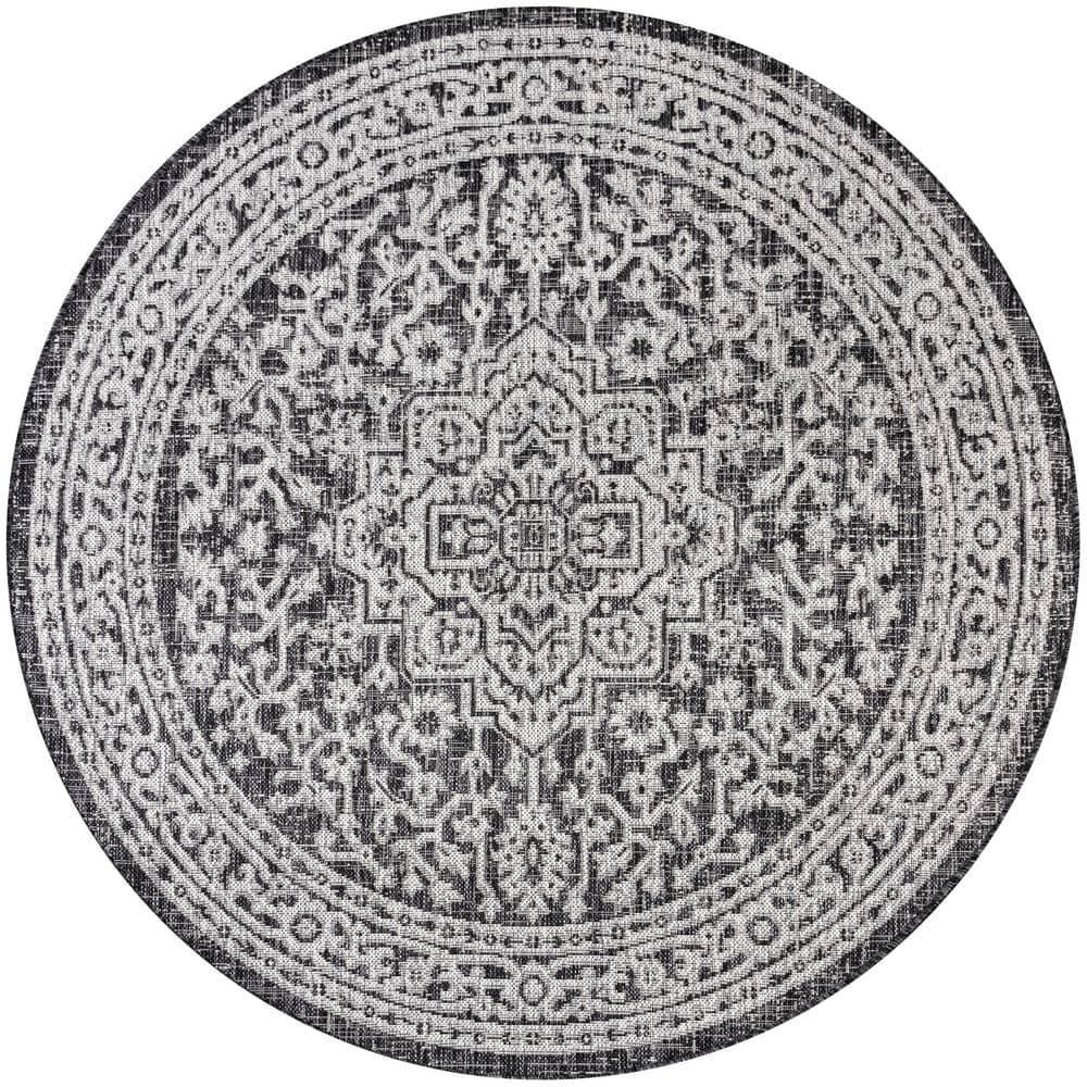 5' Round Sinjuri Medallion Textured Weave Indoor/Outdoor Area Rug, Gray/Black - JONATHAN Y
