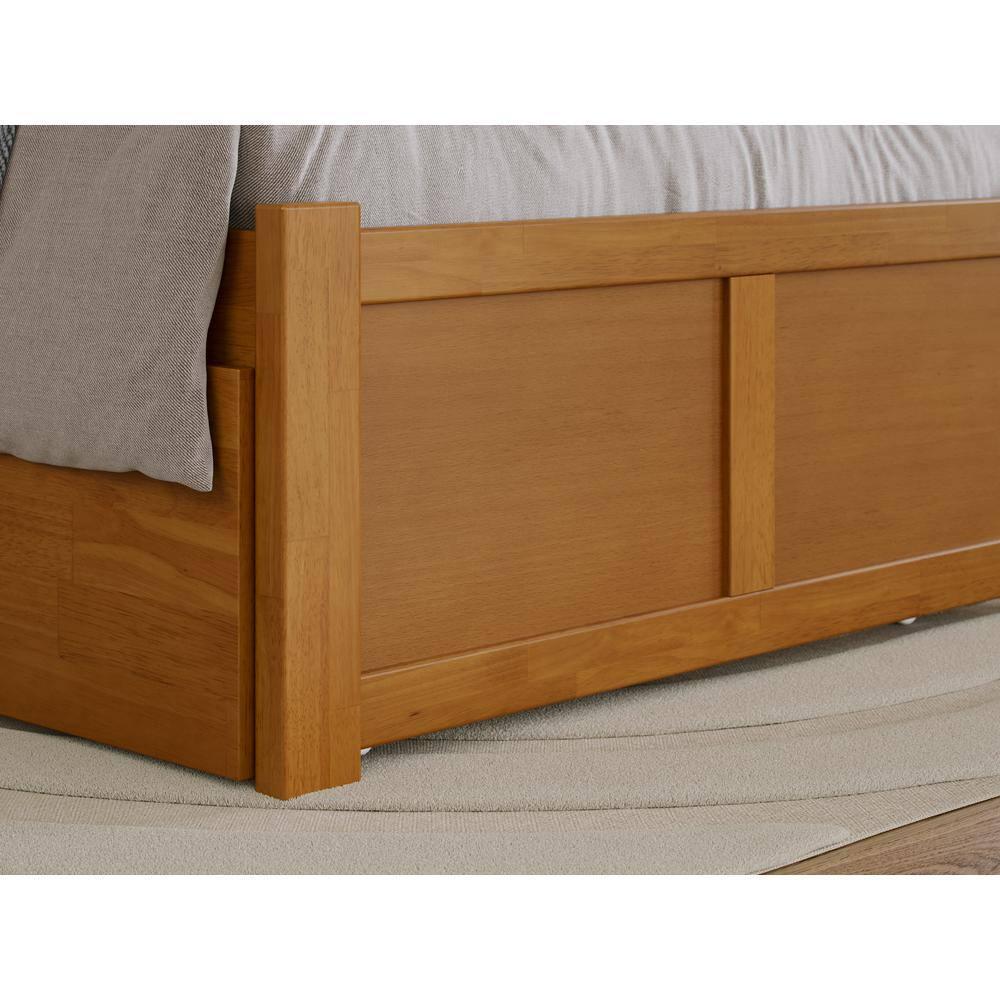 Richmond Solid Wood Platform Bed with Panel Footboard and Trundle