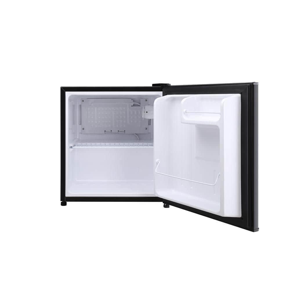 Magic Chef 1.7 Cubic-ft Manual Defrost Refrigerator (Black)