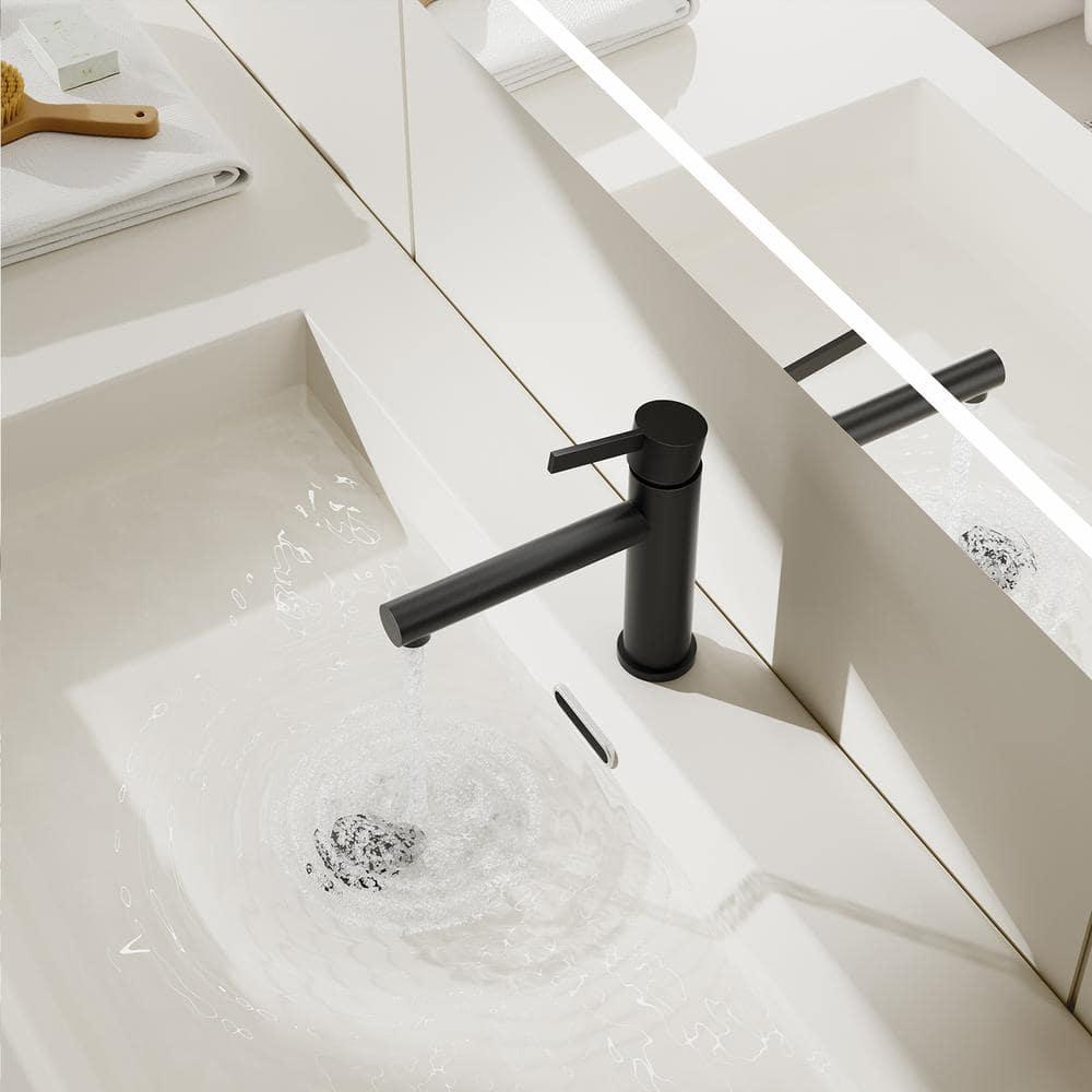 Single-Hole Single-handle Bathroom Faucet with Drain Assembly