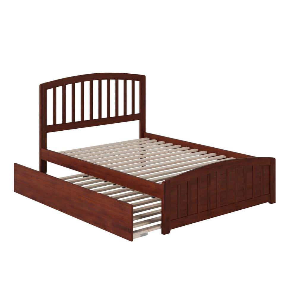 Richmond Full Platform Bed with Matching Foot Board with Twin Size Urban Trundle Bed in Walnut