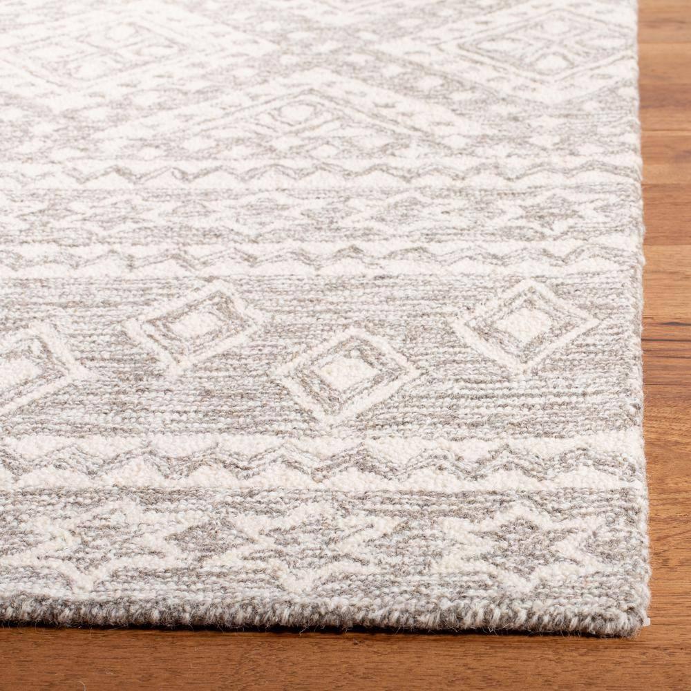 Micro-Loop MLP501 Hand Tufted Indoor Area Rug - Dark Grey/Ivory - 4'x6' - Safavieh