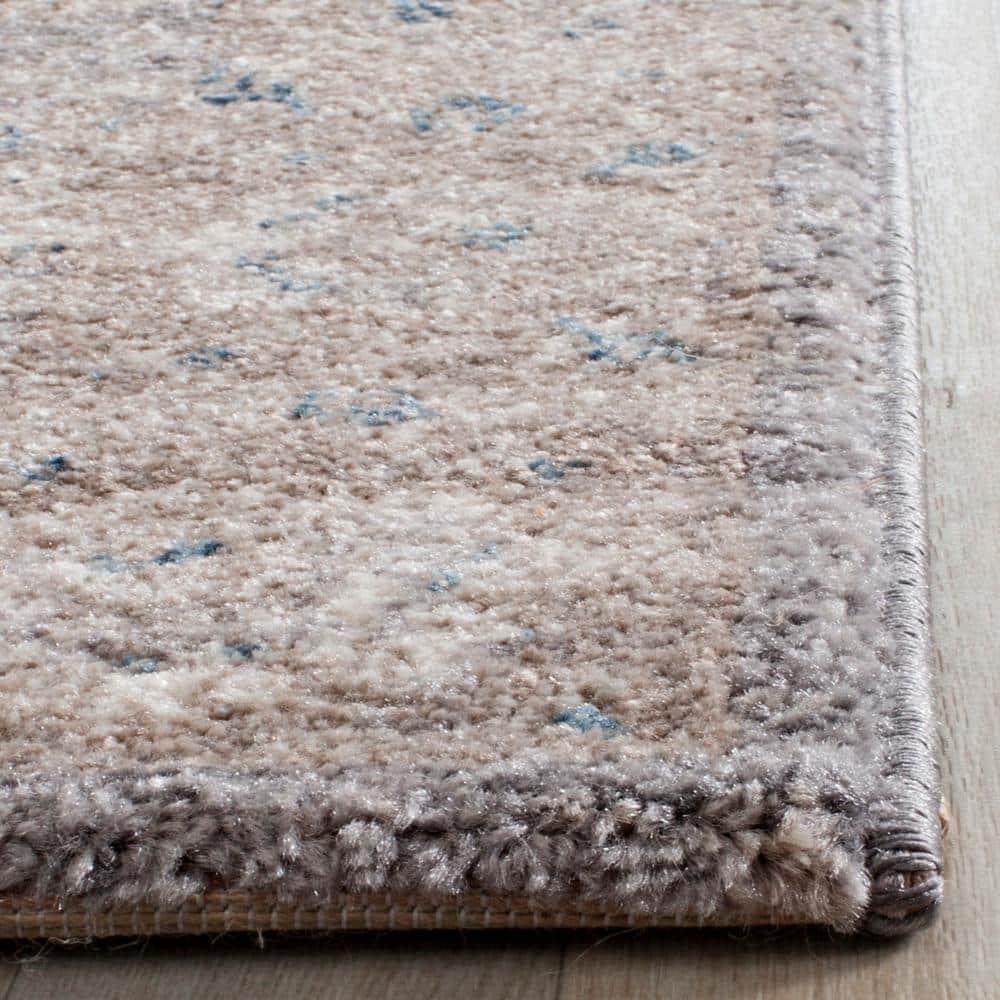 Sofia SOF330 Power Loomed Area Rug - Ivory/Grey - 5'1"x7'7" - Safavieh.