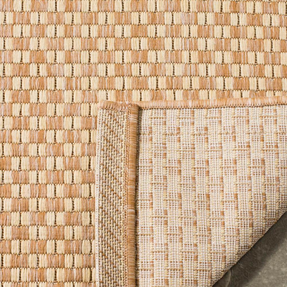 SAFAVIEH Courtyard Blair Checkered Indoor/Outdoor Area Rug, Natural/Cream, 4' x 5'7"