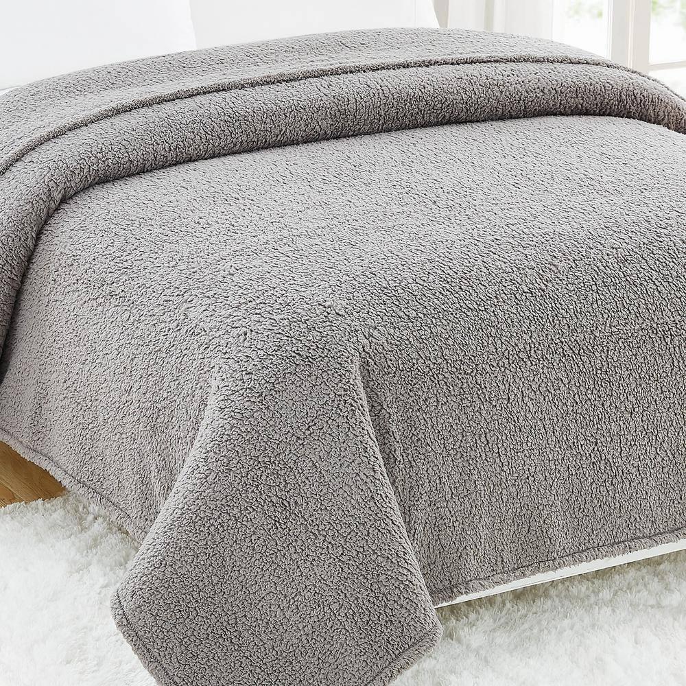 My World Twin XL Cloud Faux Shearling Blanket Gray: Cozy, All Ages, Machine Washable, Non-Woven Fabric
