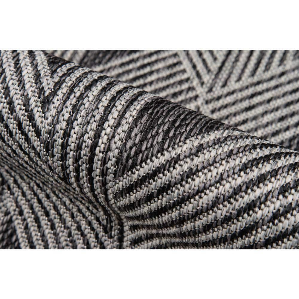 Novogratz Como Machine Made Indoor/Outdoor Rug