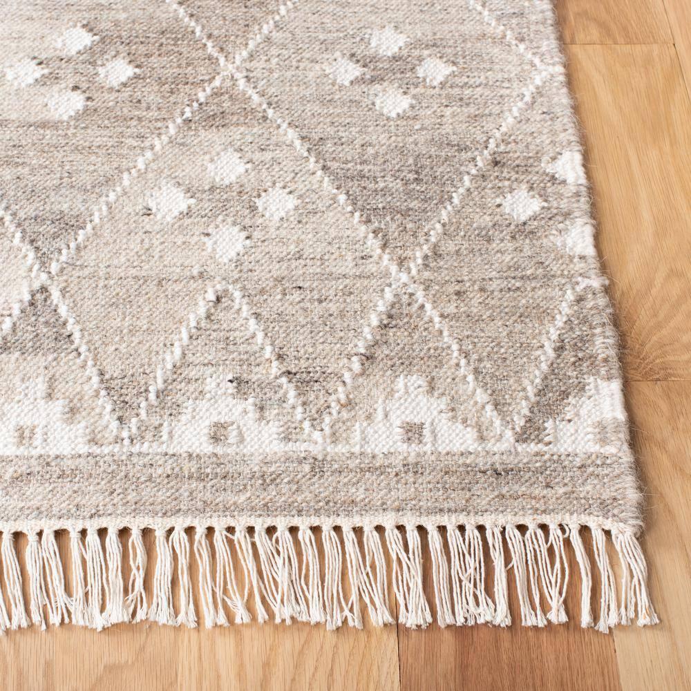 Natural Kilim NKM316 Hand Woven Indoor Accent Rug - Natural/Ivory - 3'x5' - Safavieh.