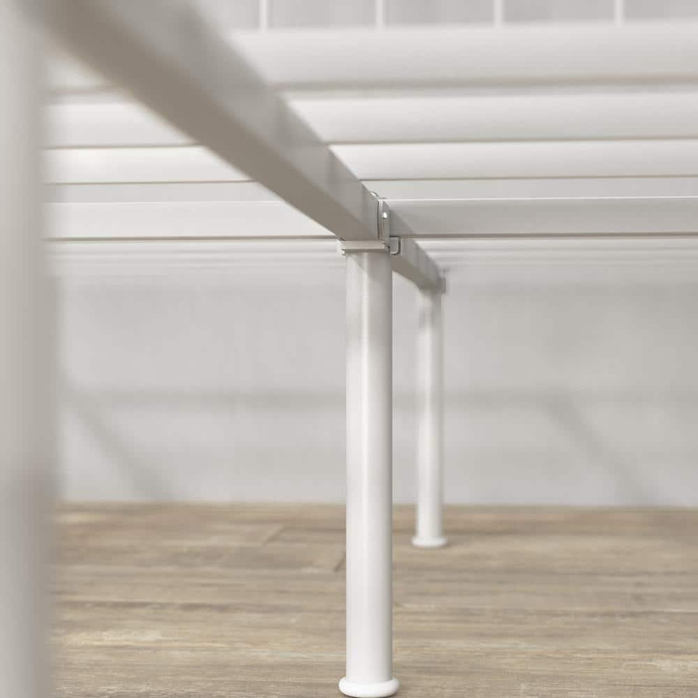 Zinus Florence 42" Modern Farmhouse Metal Platform Bed